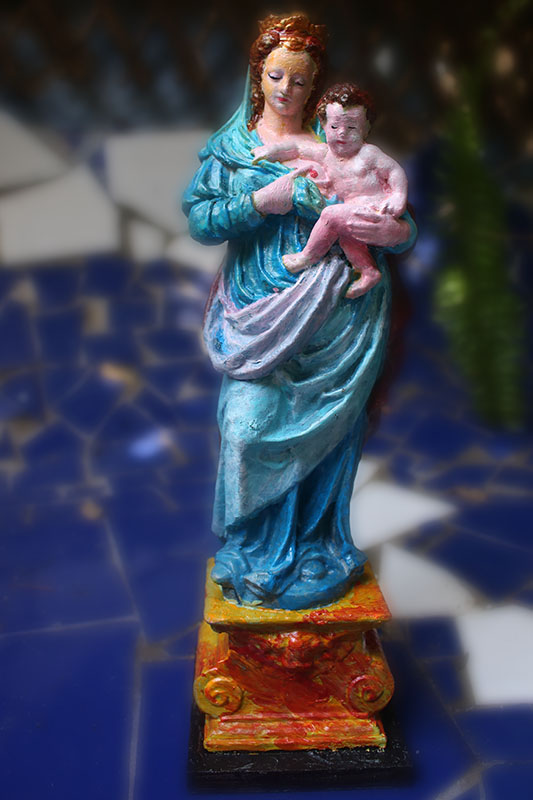 La Virgen de la Buena Leche: Una Oda a la Maternidad en Piedra